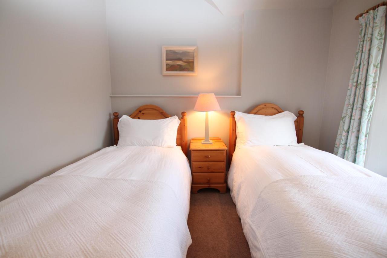 The Colonsay Hotel Isle of Colonsay ภายนอก รูปภาพ